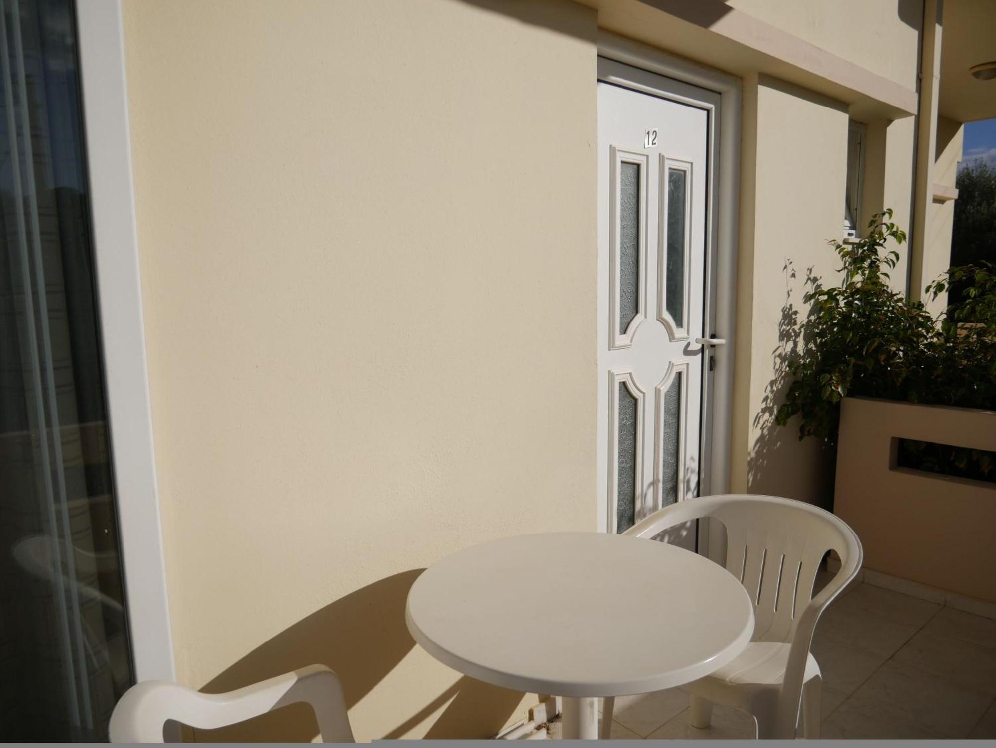 Litinas Apartments With Pool Agia Marina  ภายนอก รูปภาพ