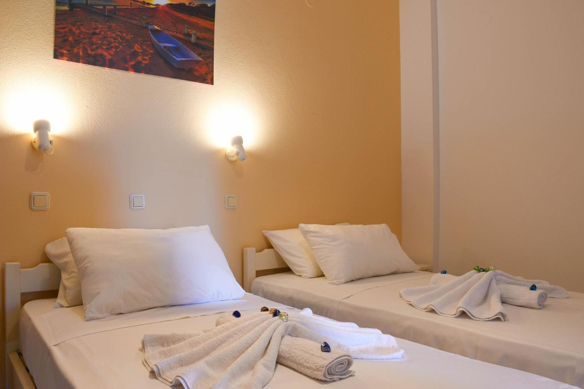 Litinas Apartments With Pool Agia Marina  ภายนอก รูปภาพ