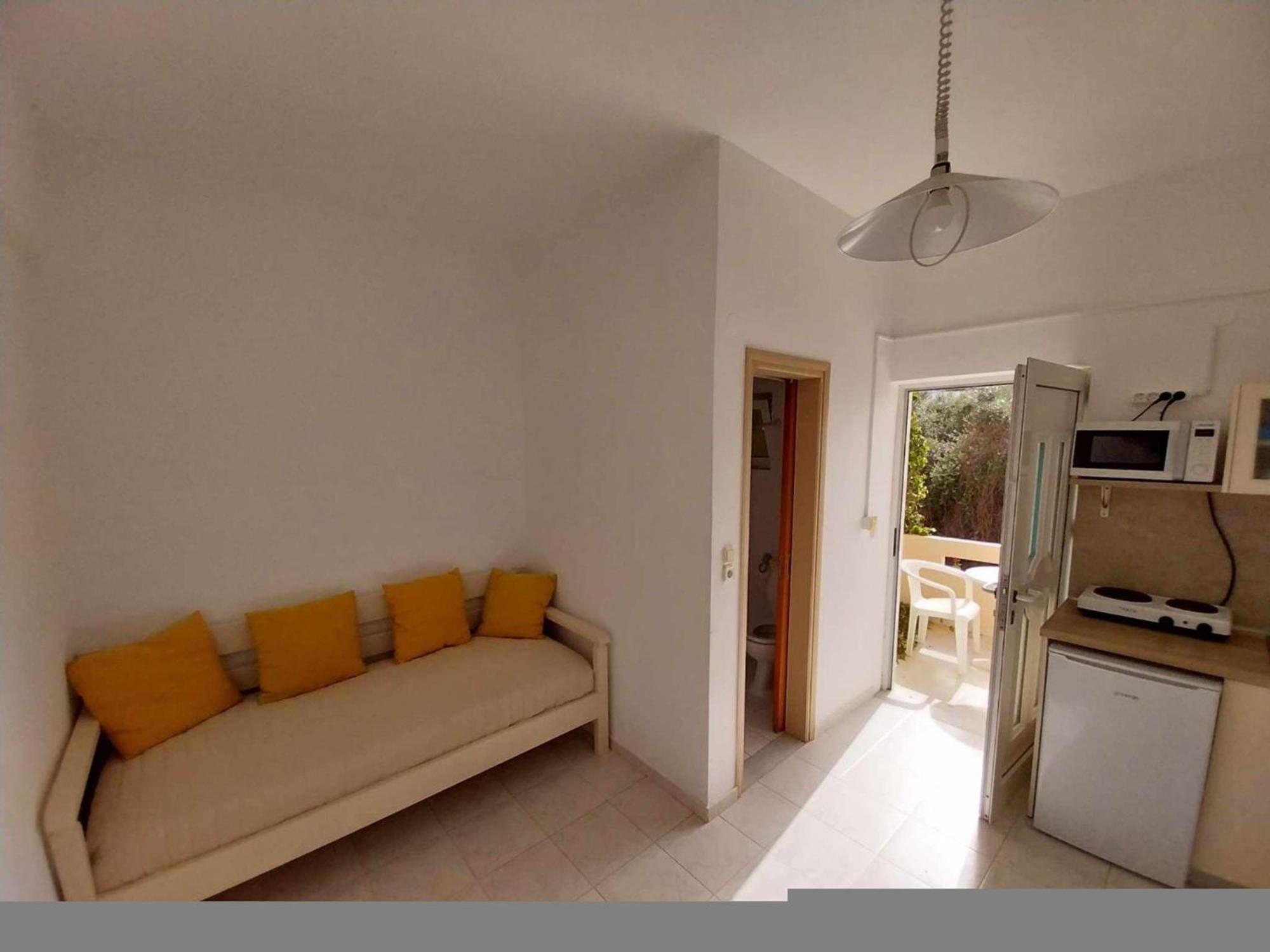 Litinas Apartments With Pool Agia Marina  ภายนอก รูปภาพ