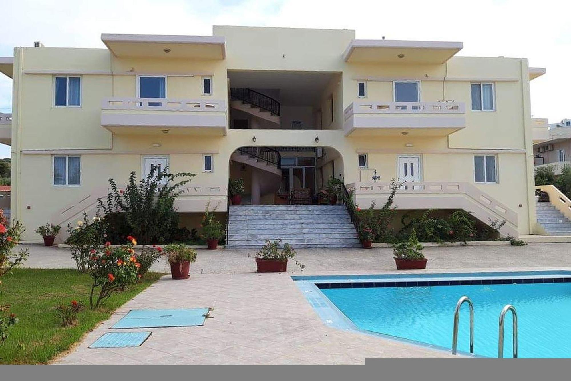 Litinas Apartments With Pool Agia Marina  ภายนอก รูปภาพ
