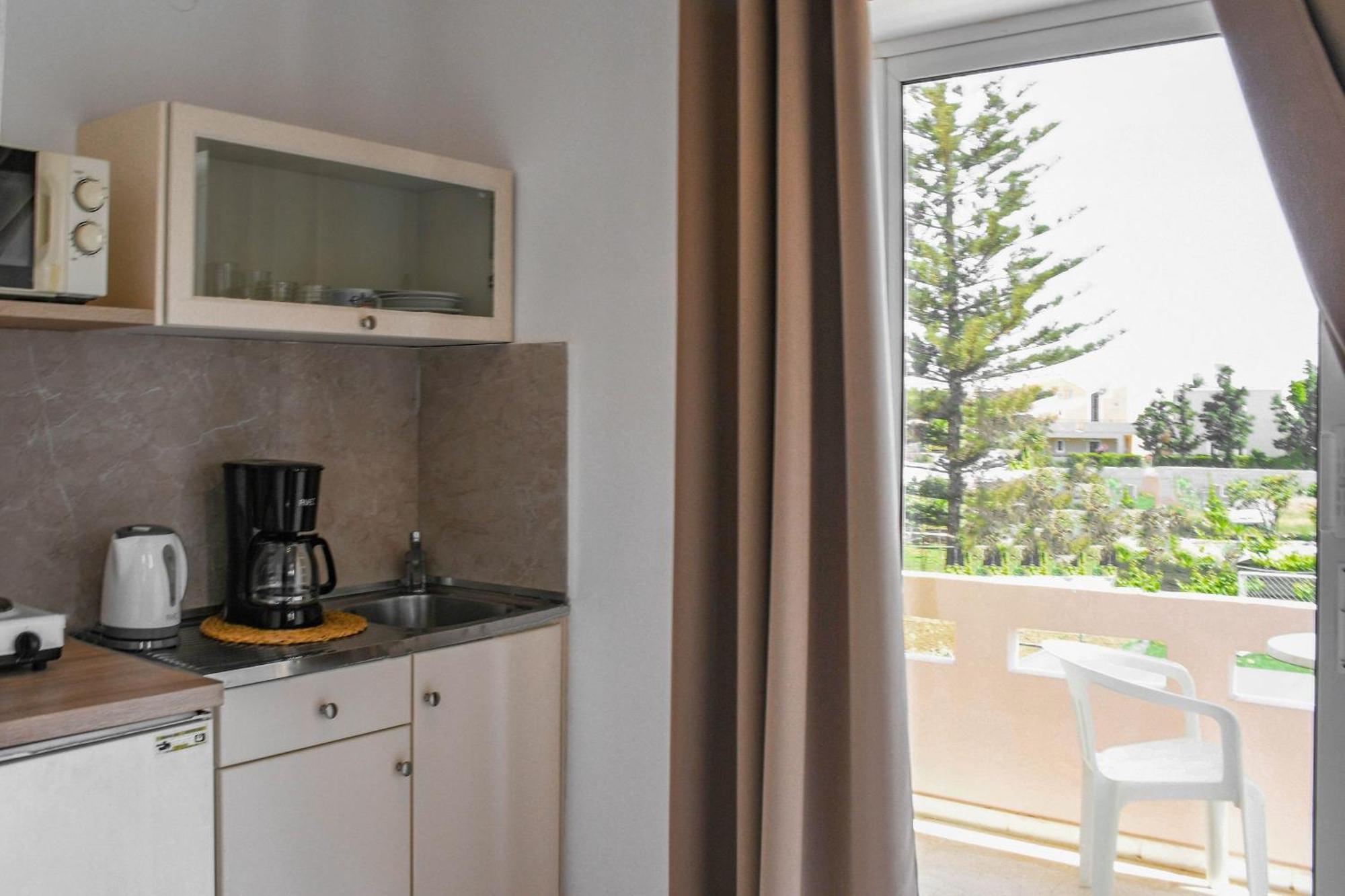Litinas Apartments With Pool Agia Marina  ภายนอก รูปภาพ